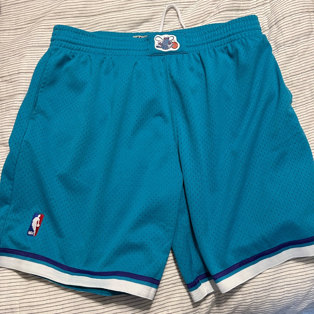 Mitchell & Ness shorts